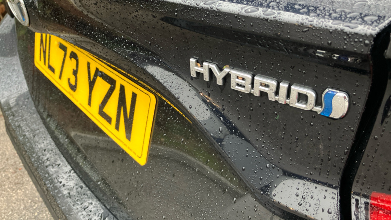 Toyota Yaris 1.5 Hybrid Design 5dr CVT Hybrid Hatchback